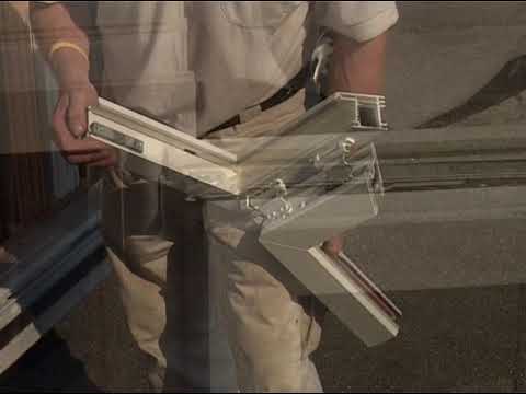 DÖRRAR OCH FÖNSTER 4 HANTVERKARENS FAVORITER 3 UNDERHÅLLSFRIA FÖNSTER