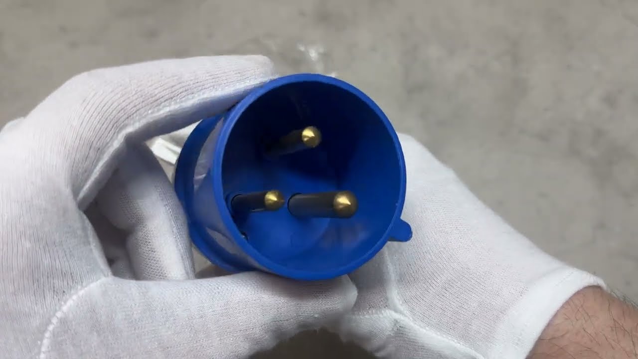 Вилка переносная 023 2Р+PE 32А 220В IP44 2Р+РЕ A0080010004