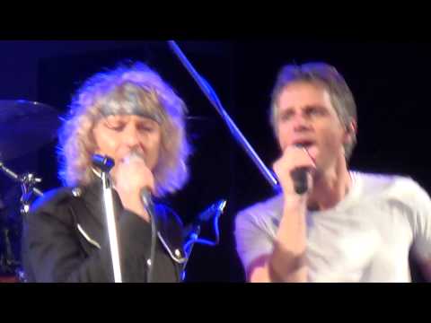 PETER NAGY & Janek Ledecký - Aj tak sme stále frajeri  [LIVE 2014]