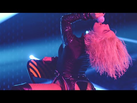 Chesca y Dalex en Vivo desde los Latin AMAs con su éxito EASY