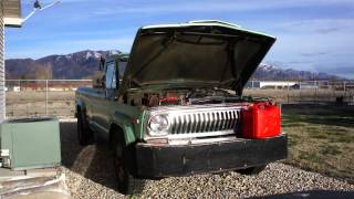 Jeep J20 pickup first start in 20 years actually starts!