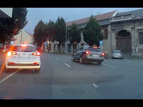 Olyat mutatott a tanulóvezetőnek a Volkswagen sofőrje, amit egy időre biztosan megjegyez