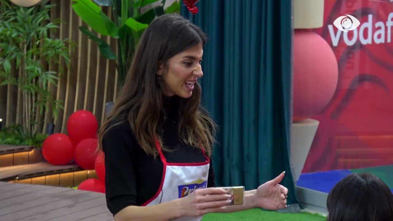 A e do përsëri?/ Rozana pyet Loredanën për Jozin, ja si pergjigjet banorja