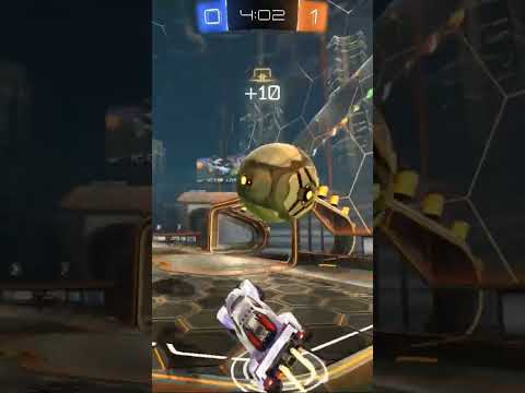 Wave dash self pass? #rocketleague #rl #clips #flick