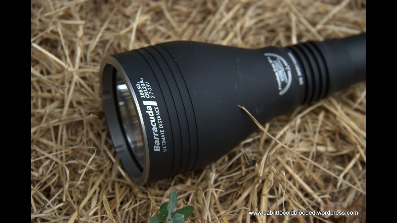 Фонарь светодиодный поисковой Armytek Barracuda v2, 1350 лм, аккумулятор, шт