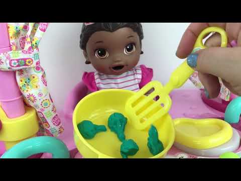 Baby Alive Cook 'n Care Kitchen with Super Snackin' Lily and Glitter Playdoh Broccoli Video
