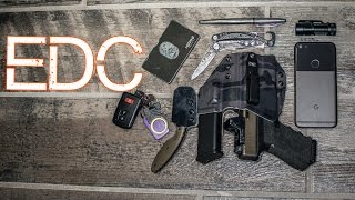 EDC 2017 - Minimalist Everyday Carry - Practical Pocket Dump