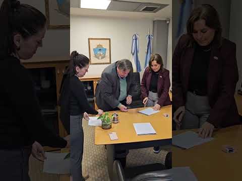 Firma de convenio para la construcción de la delegación en Tricao Malal