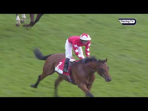 Rock Of Gibraltar is all class in the Gimcrack for Aidan O'Brien and Mick Kinane (2001) | Racing TV