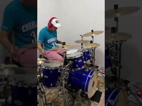 Charlie Brown Jr Drumless