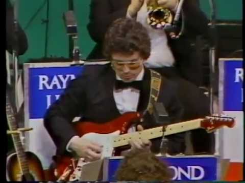 Raymond Lefevre & Orchestra - Carnaval des Neiges (Live, 1984) (HQ)