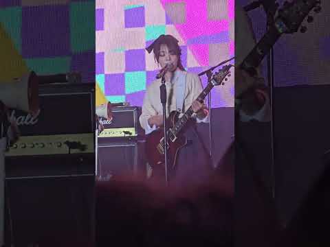 260329 눈물참기 QWER 이시연 in 인천 개항장 페스타