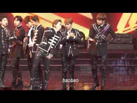 170408 The 5th V Chart awards, LOTTO Baekhyun focus 백현