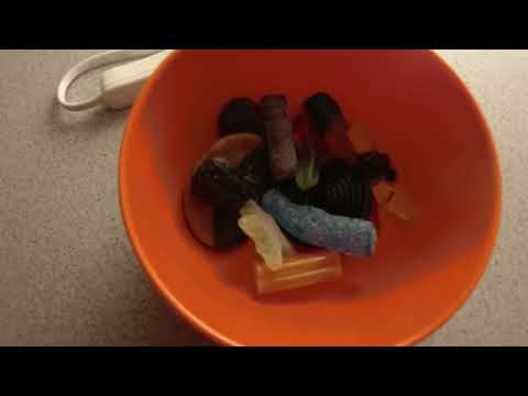 MongoTV_10538 - SPISER SKÅL SLIK SØNDAG AFTEN