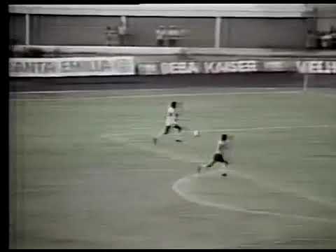 Serginho Chulupa (Santos) - 14/10/1984 - Comercial-SP 0x3 Santos - 1 gol