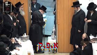 נר ה' דחנוכה ההדלקה של כ”ק האדמו”ר מרחמסטריווקא שליט"א בשעה 4:30 לפנות בוקר