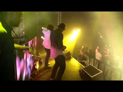 Diamant B,  Essence B & Biza Blingza Live at Leeds 02