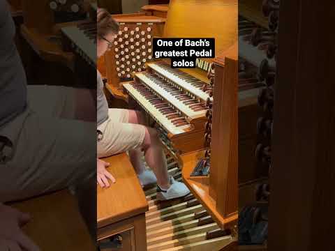 This Bach pedal solo never gets old #classicalmusic #organ #organist #orgel