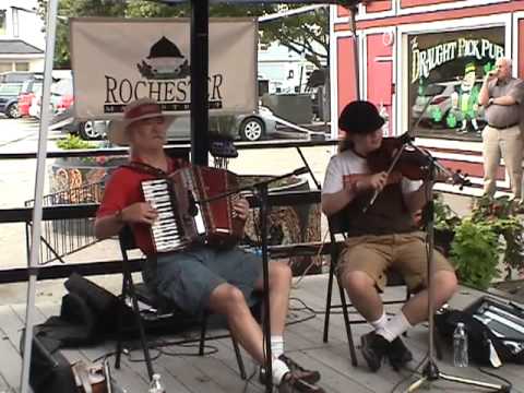 Promotional video thumbnail 6 for Fiddling Thomsons