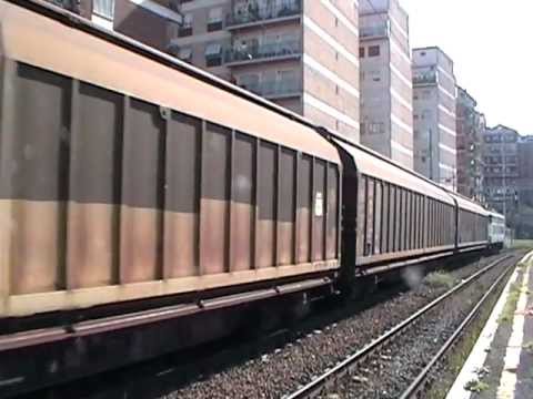 E655.180 in partenza con l' MRV 57628 Pomezia - Milano Smistamento