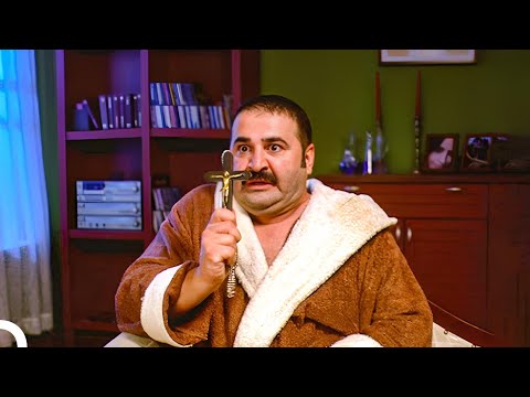 Şafak Sezer'in Kahkaha Dolu Sahneleri 😂