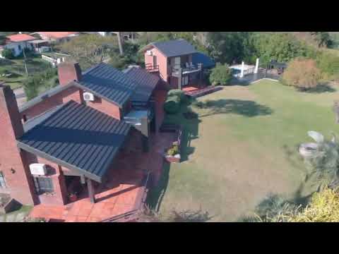 Video de YouTube - Casa en Venta de 8 dormitorios con Piscina y Garage en Pinares, Maldonado