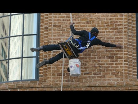 Spider-Man of Window Cleaners Comes to Tribeca