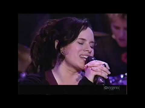 Up Close & Personal With Natalie Merchant - Live TV Concert Aired on Oxygen, December 2001
