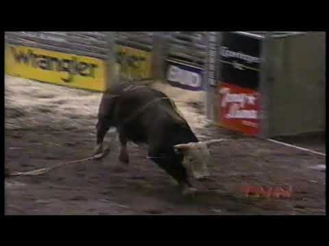 Chris Shivers vs John Wayne - 98 PBR Vancouver (81 pts)