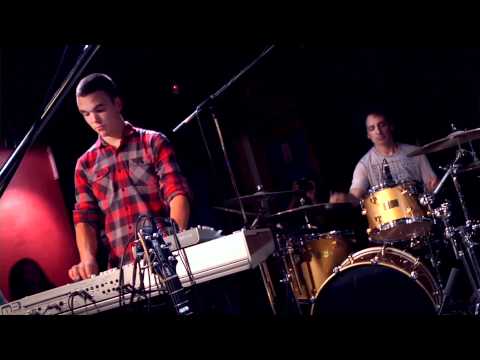 Nick D'Virgilio - Emperor's Clothes - live 2011-07-26