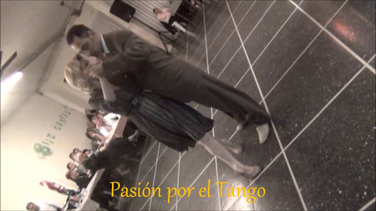 ALISON MURRAY y CARLOS BOERI Bailando el Tango ATANICHE en FLOREAL MILONGA