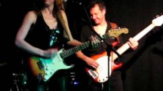 Ana Popovic - Steal Me Away 1 (live)