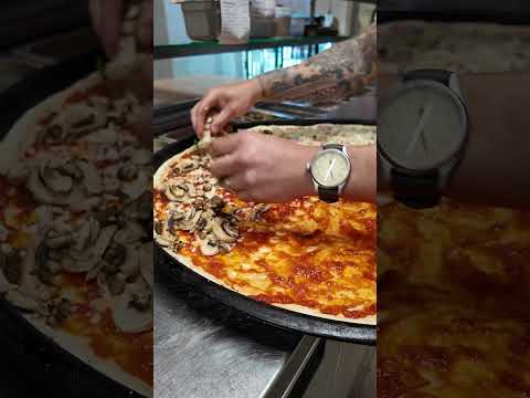 How to put toppings on a pizza #pizza