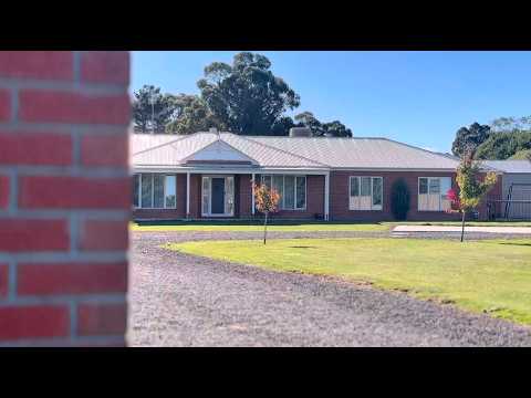 8 Gingella Circuit, Ballan, VIC 3342, 4 slaapkamers, 3 badkamers, House
