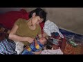 Mama Muda Menyusui Bayi Asinya Belum Lancar