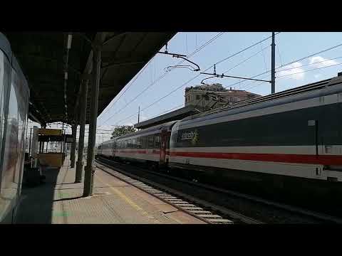 Treno Intercity 745 in transito a Milano Lambrate