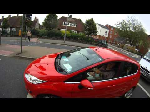 YK64OJT - Faulty Brakes