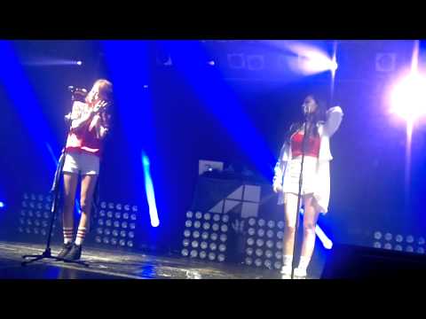 [FANCAM] 140523 4MINUTE (Hyuna and Gayoon) - 들어와 (Come In) (Fan bash in BCN)
