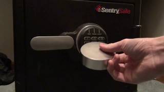 (229) Opening a Sentry Electronic Safe with a Magnet