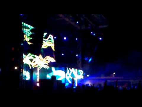 11.08.2011 - Armin Van Buuren live @ Cacao Beach, Bulgaria 2