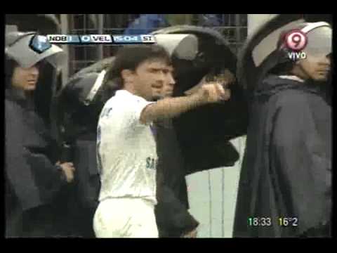 EMILIANO PAPA (AGRESIÓN DE LA HINCHADA DE NEWELL´S)