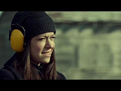 S1E3 Alison Teaches Sarah To Shoot