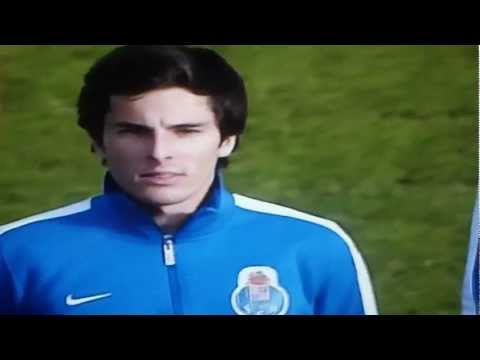 F.C. Porto B - C.D.Santa Clara ; entrada das equipas em campo