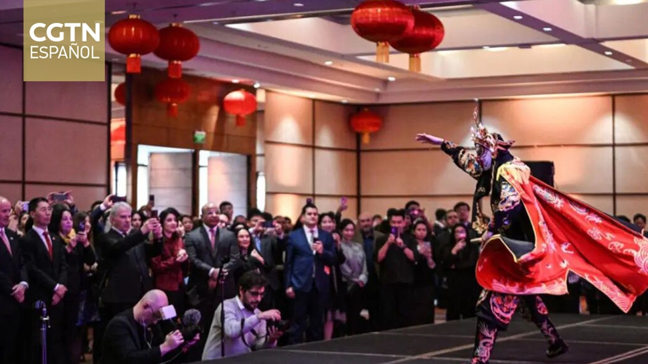 Conmemoran en Chile el 77º Aniversario de la fundación de la República Popular China