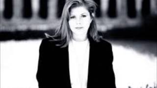 Kirsty MacColl - Head