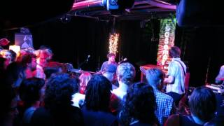 JEFF The Brotherhood -  Roachin [Official Live Video]