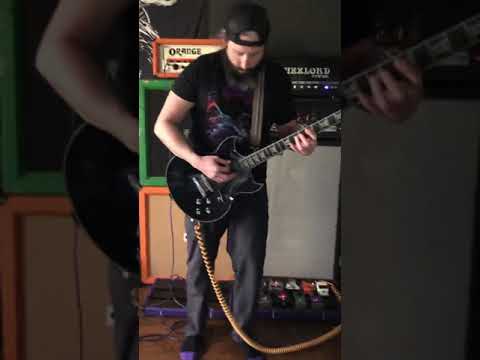 Camera Shaking Drone Metal Guitar - Sunn O))) Richard