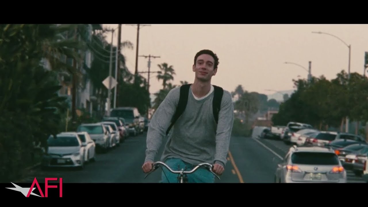 Miniature de la vidéo LURKER Filmmaker Alex Russell: I Do Highly Recommend Making A Movie du film Lurker