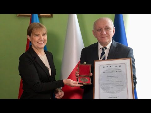 Starosta Paweł Rajski GOSPODARZEM NA MEDAL