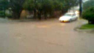preview picture of video 'Tormenta  inunda la colonia Obrera en Casimiro Castillo'